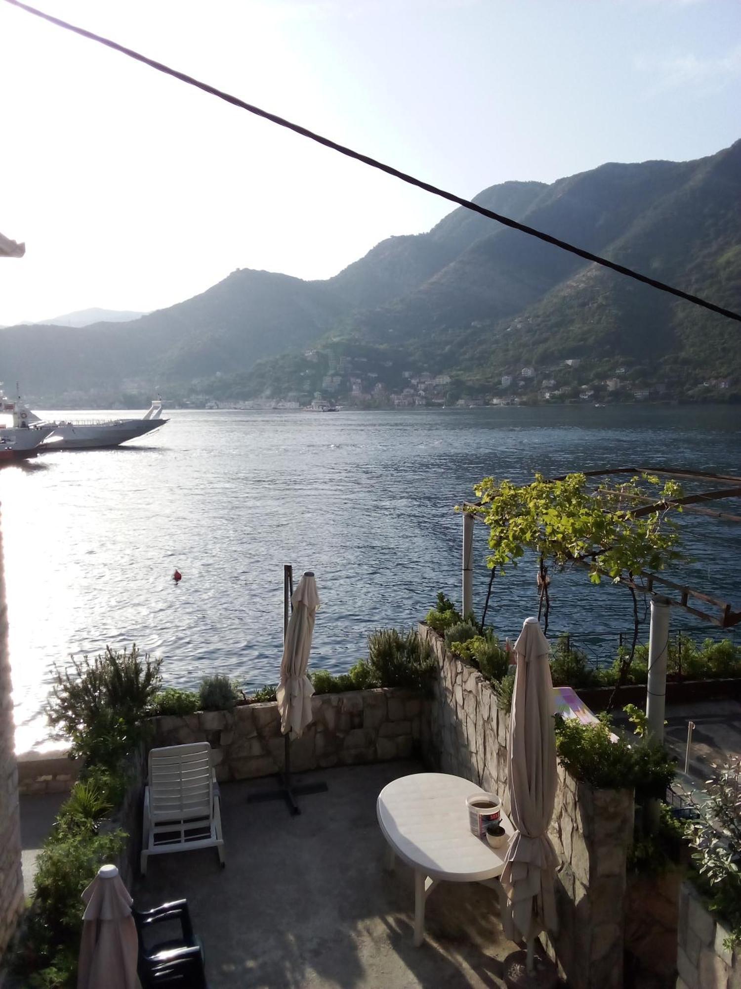 Apartment Aleksandar Tivat Luaran gambar