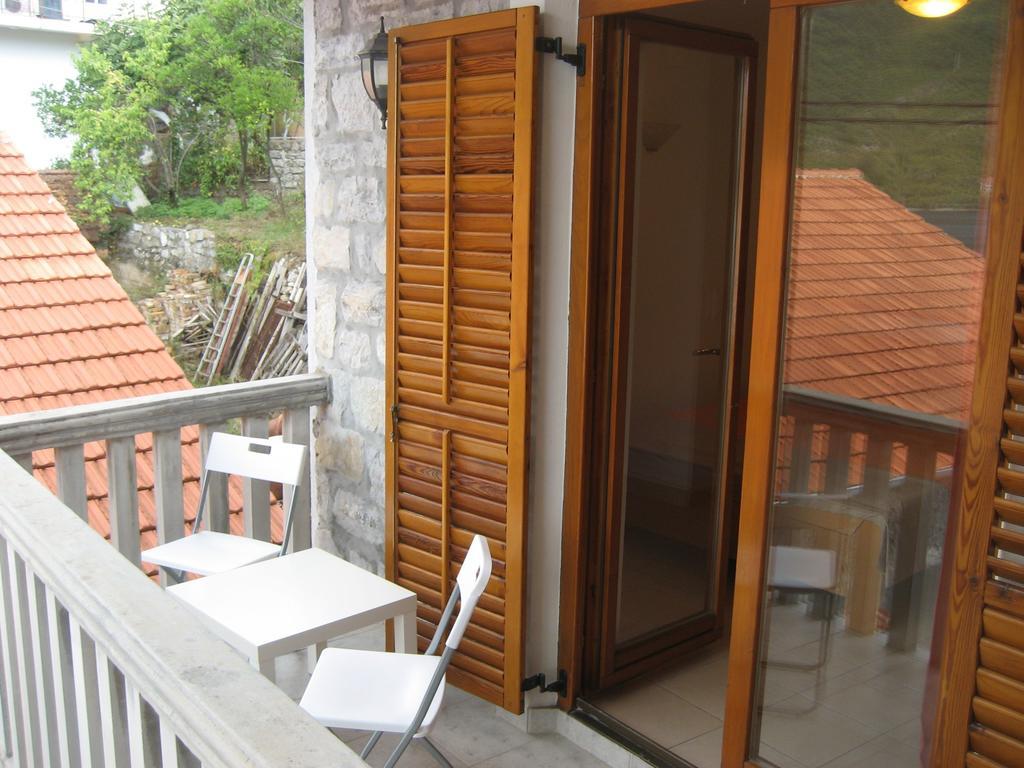 Apartment Aleksandar Tivat Luaran gambar