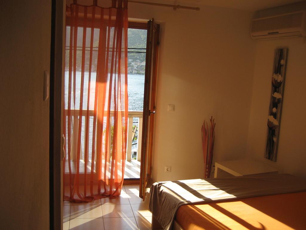 Apartment Aleksandar Tivat Luaran gambar