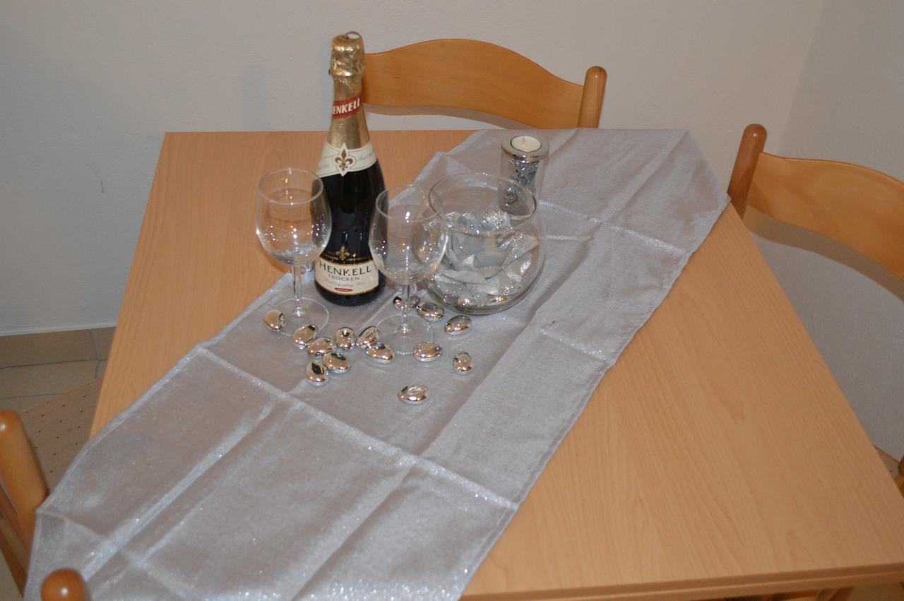 Apartment Aleksandar Tivat Luaran gambar