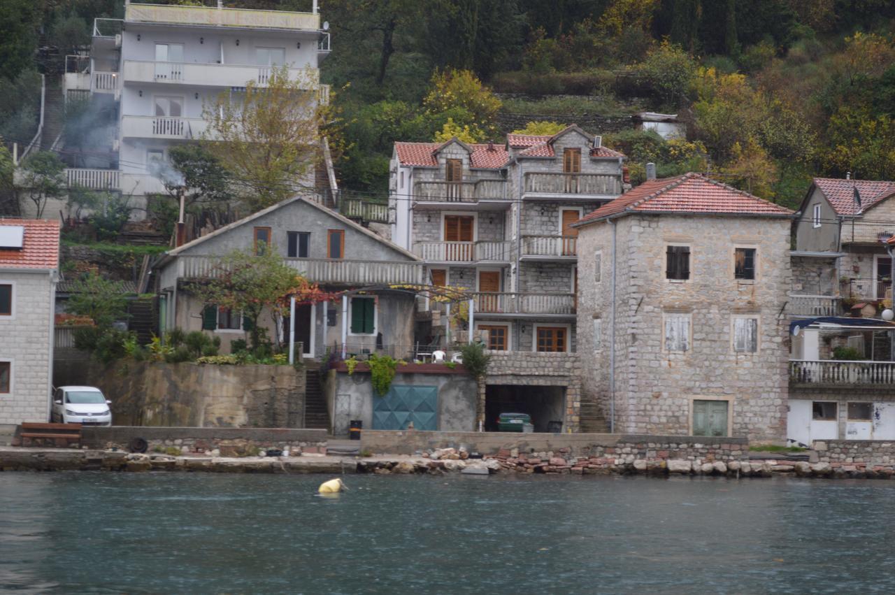 Apartment Aleksandar Tivat Luaran gambar