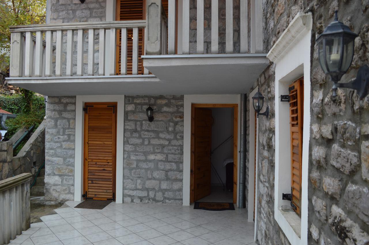 Apartment Aleksandar Tivat Luaran gambar