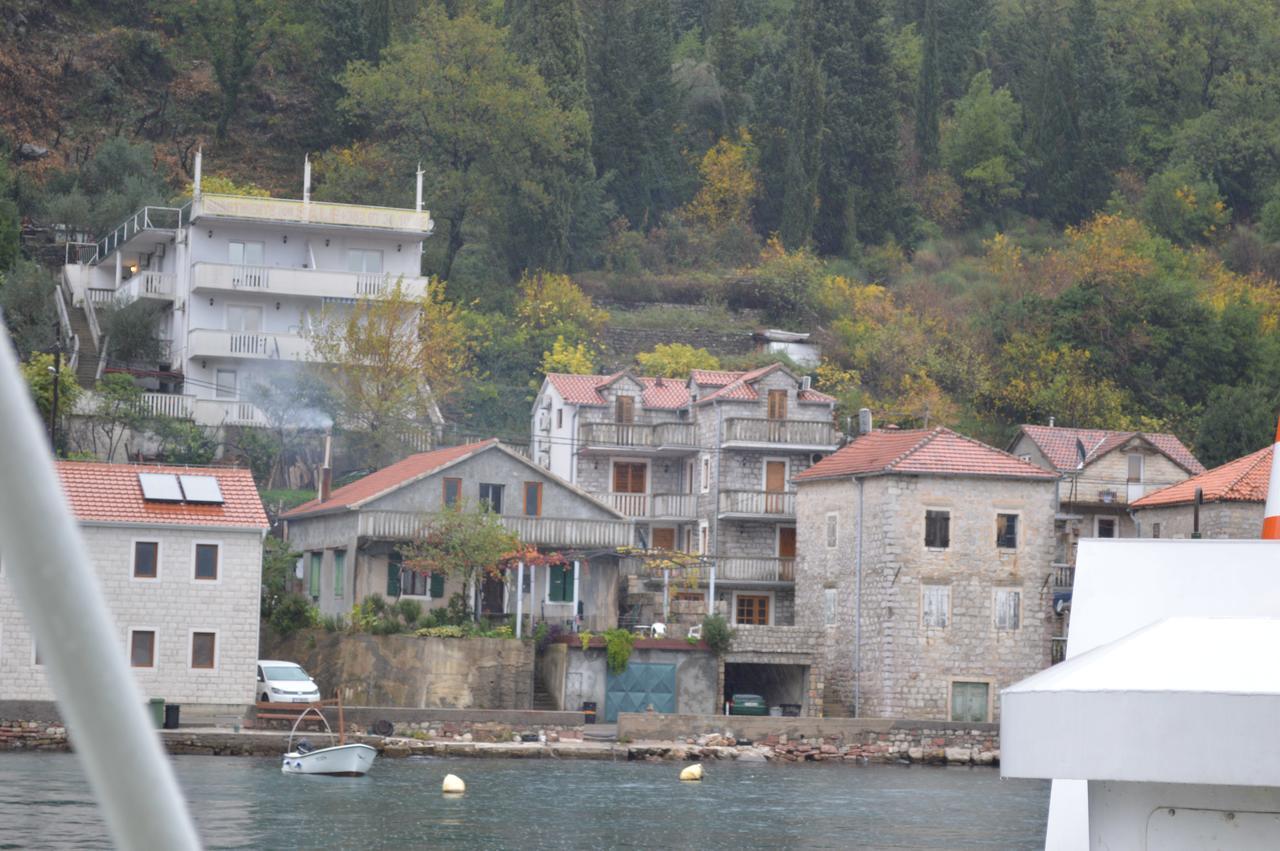 Apartment Aleksandar Tivat Luaran gambar