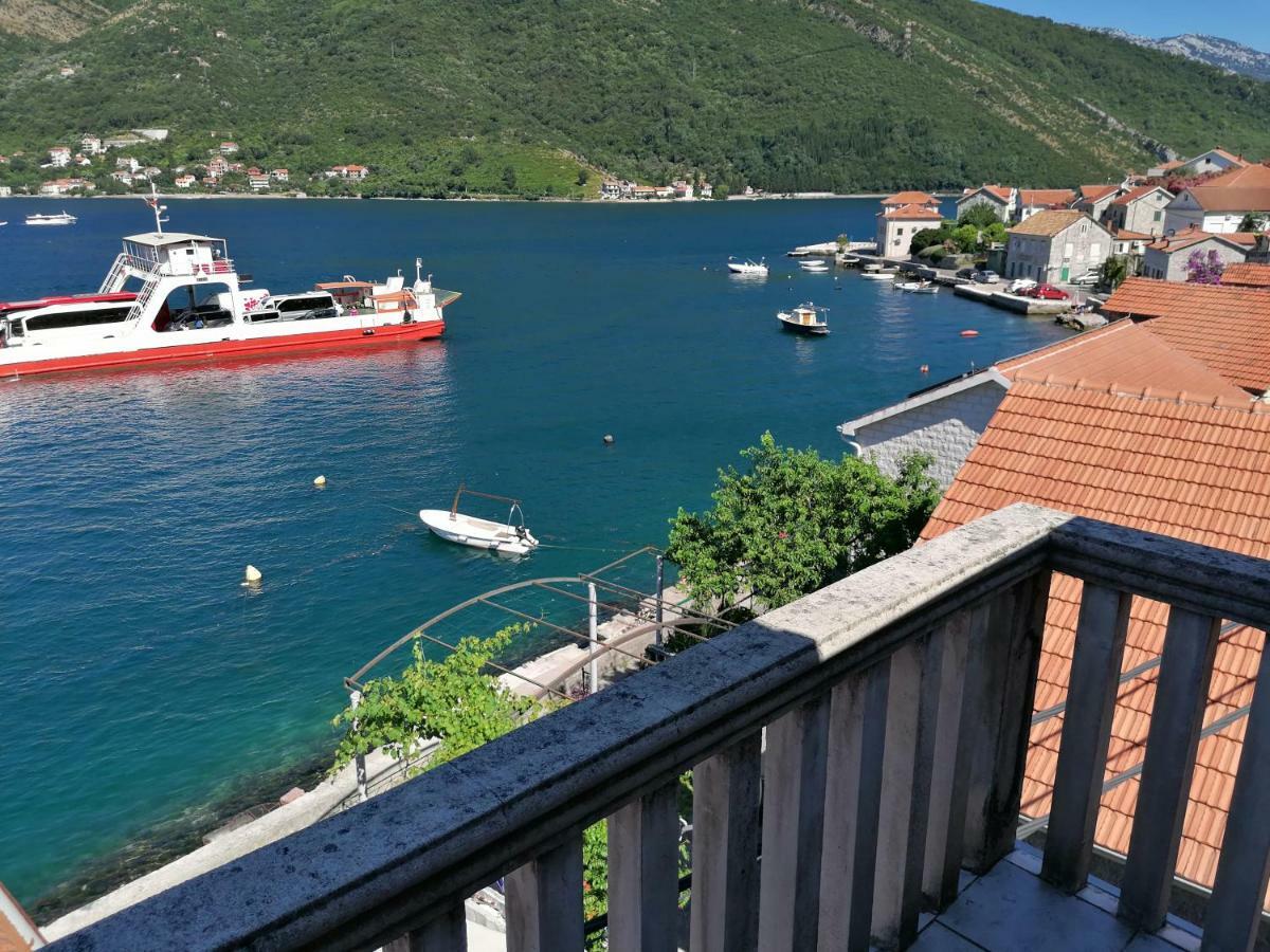 Apartment Aleksandar Tivat Luaran gambar
